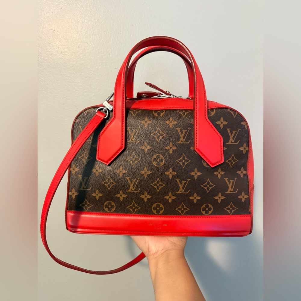 LOUIS VUITTON Monogram Dora PM Coquelicot